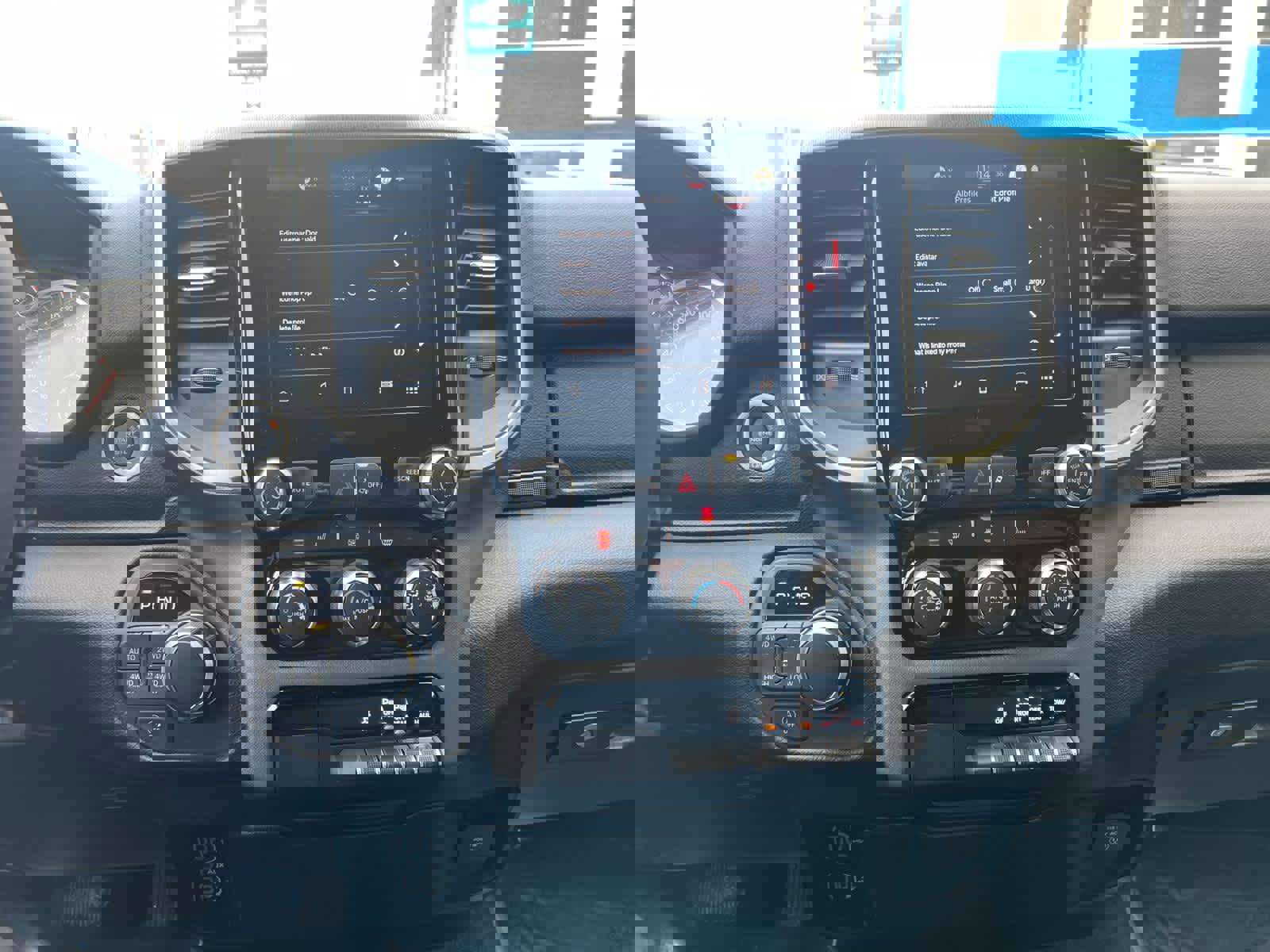 Used 2025 RAM 1500 Big Horn image 24