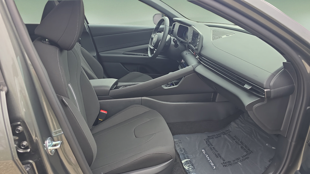 New 2026 Hyundai Elantra SEL Sport Premium w/ Cargo Package FWD image 22