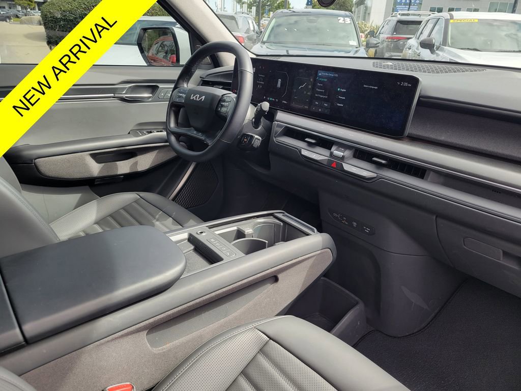 Certified 2024 Kia EV9 Land AWD/4WD image 2