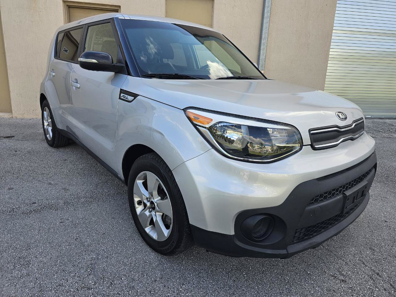 Used 2018 Kia Soul FWD image 14