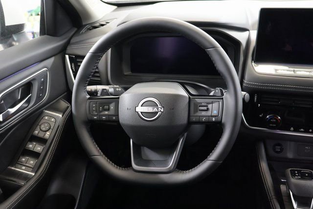 New 2026 Nissan Rogue Platinum image 11