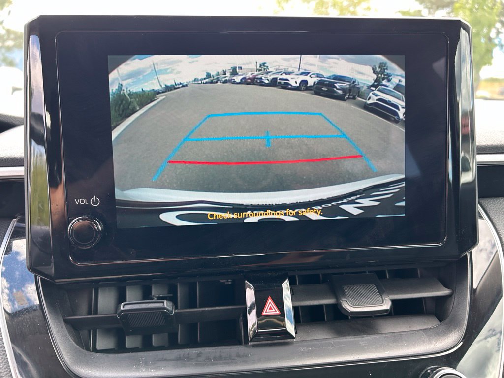 Used 2025 Toyota Corolla LE FWD image 27