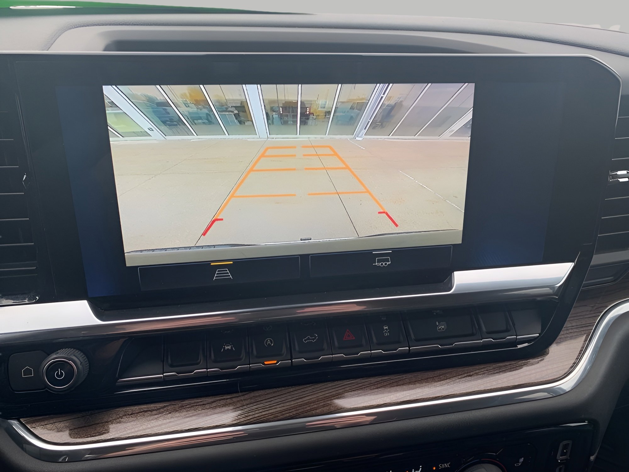 Used 2024 Chevrolet Silverado 1500 LT image 18