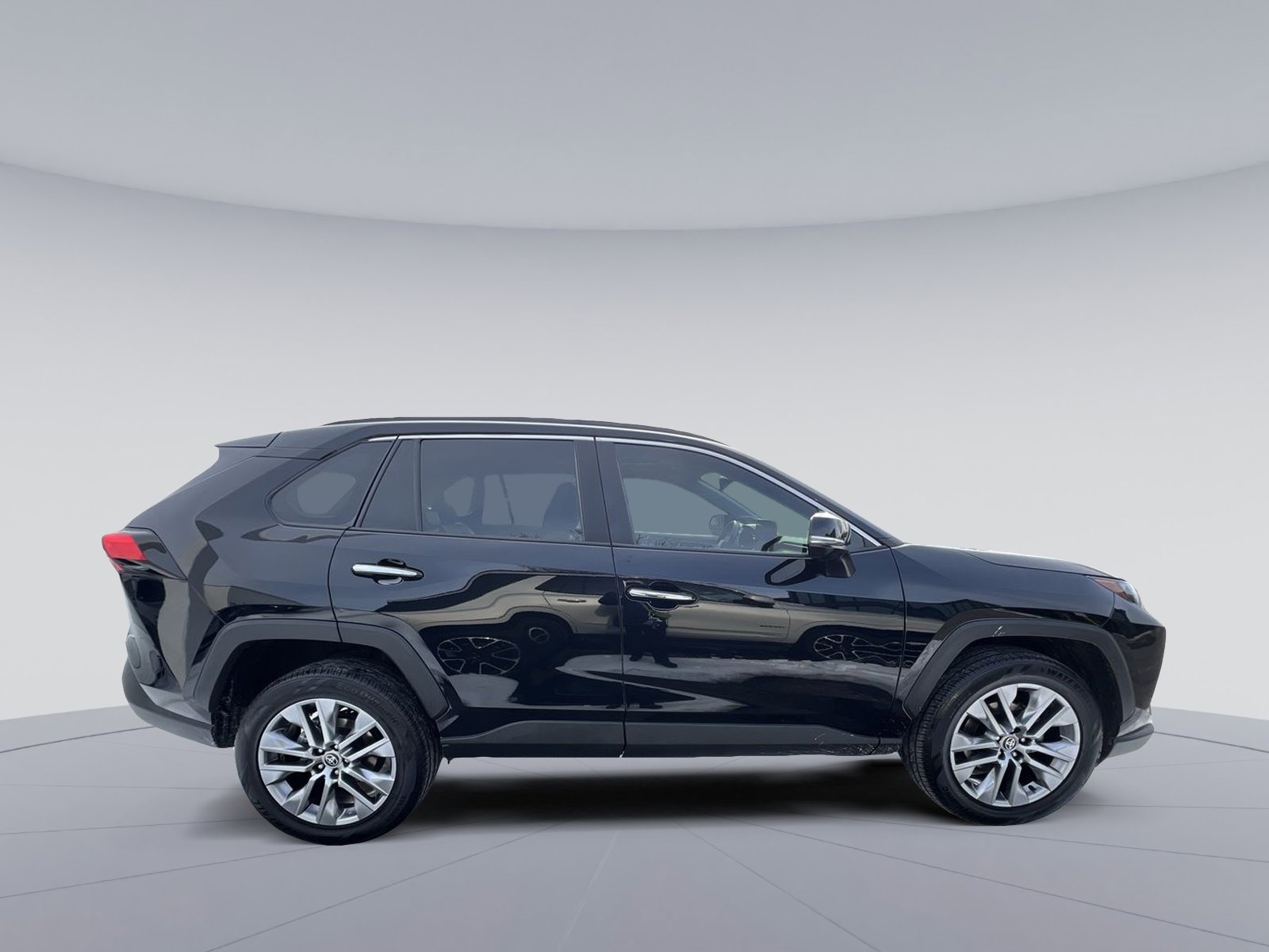 Used 2023 Toyota RAV4 Limited w/ Limited Grade Weather Package image 6