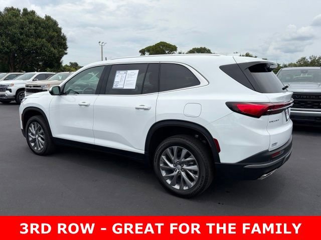 Used 2025 Buick Enclave Preferred FWD image 4