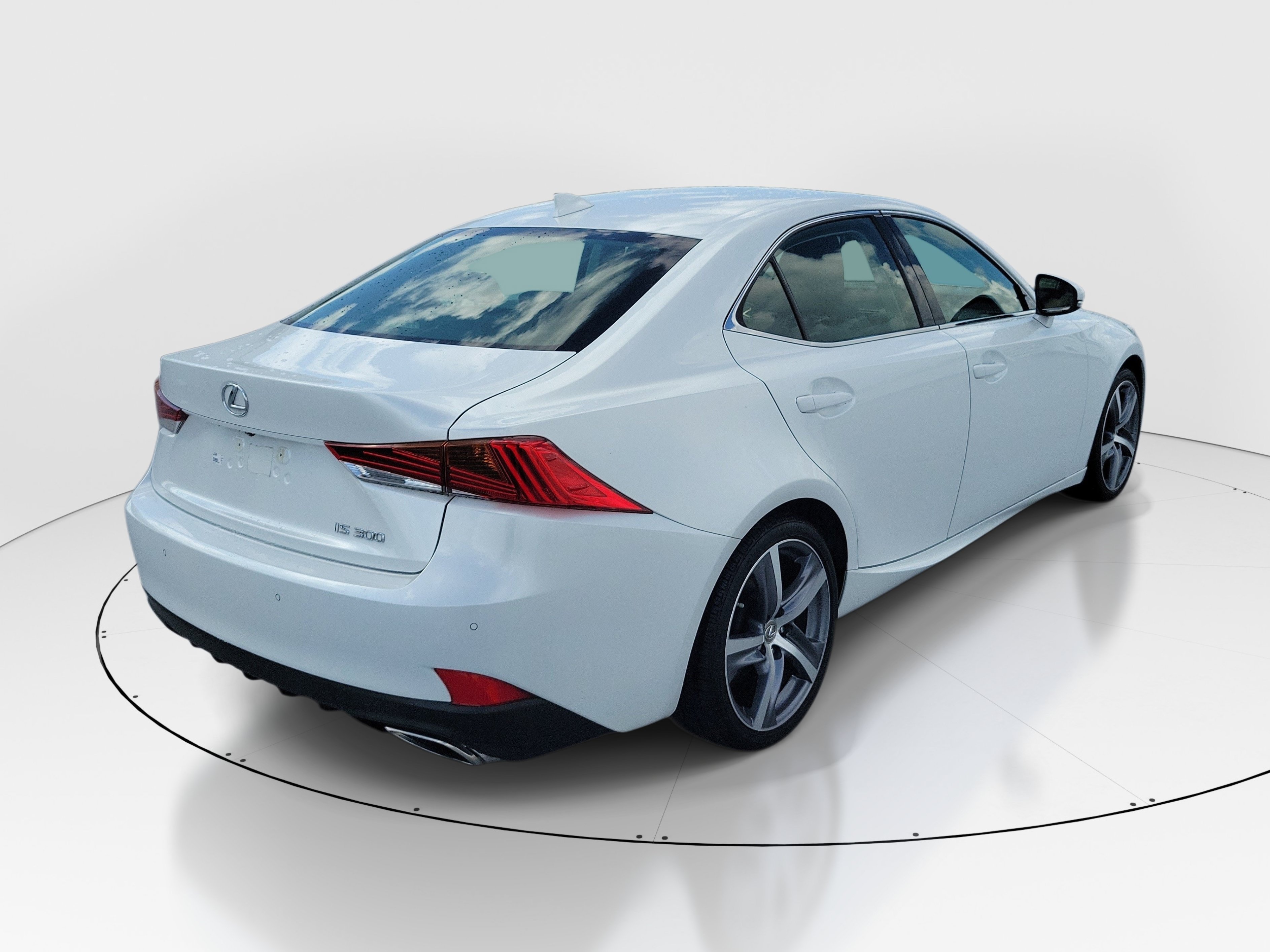 Used 2019 Lexus IS 300 w/ Navigation Package RWD image 6