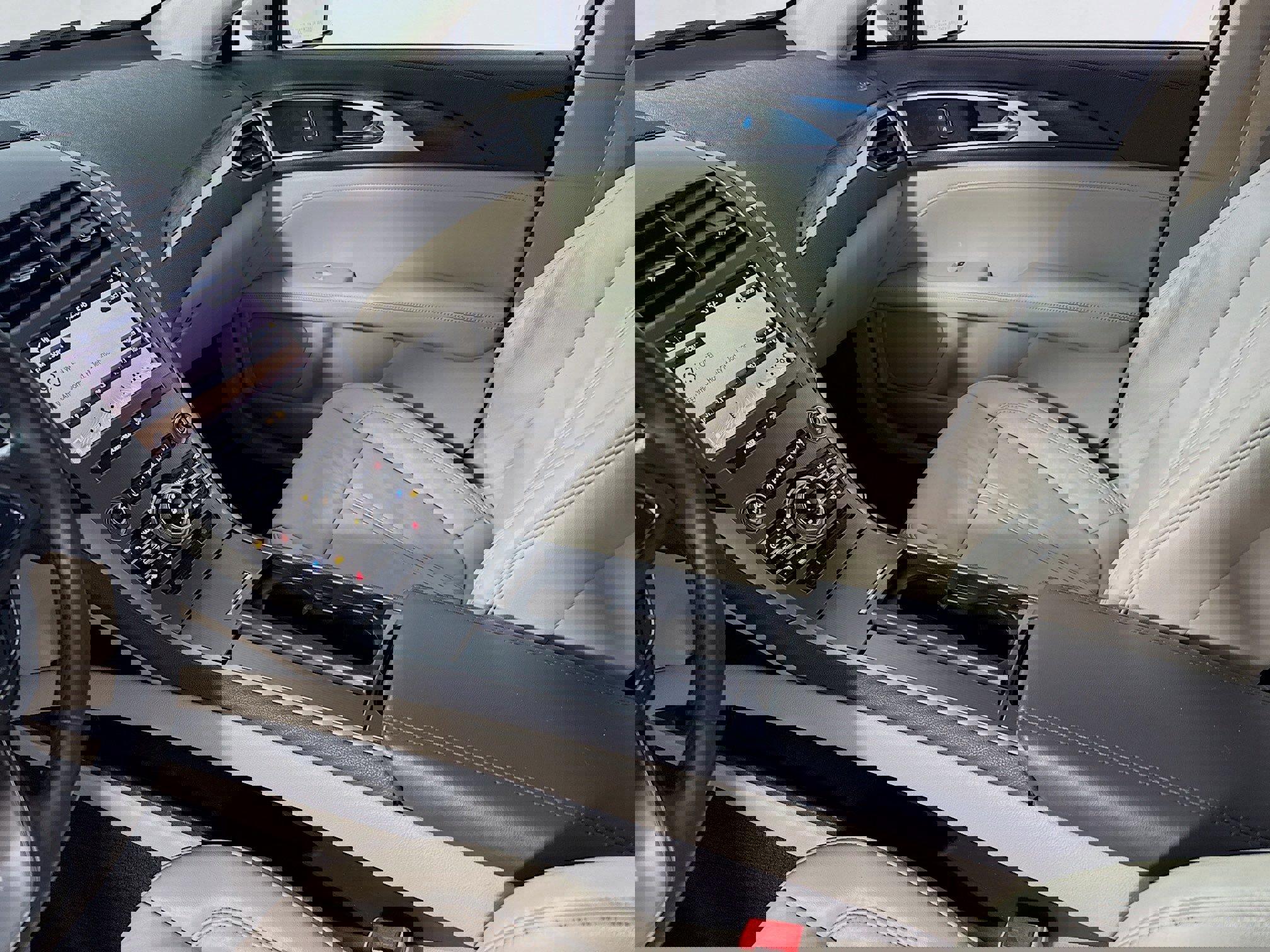 Used 2019 Lincoln MKZ Reserve image 24