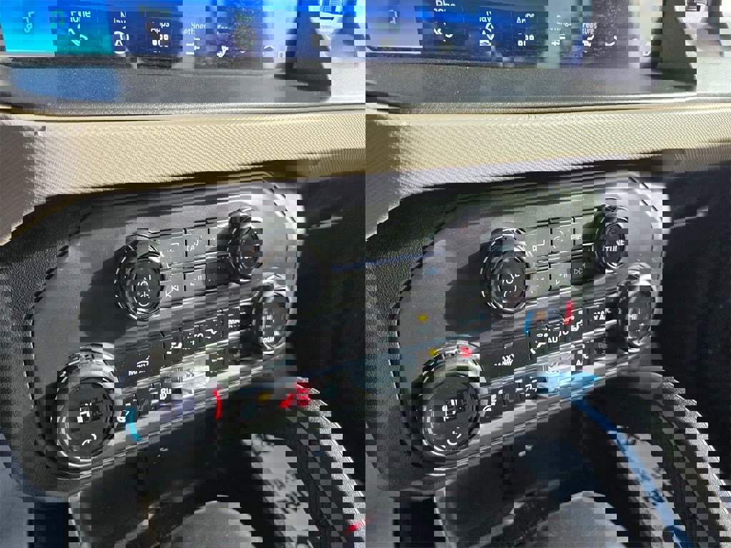 Used 2024 Ford Bronco Wildtrak image 15