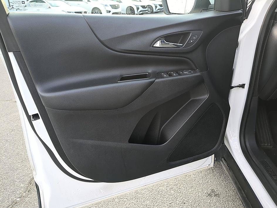 Used 2023 Chevrolet Equinox LT FWD image 10