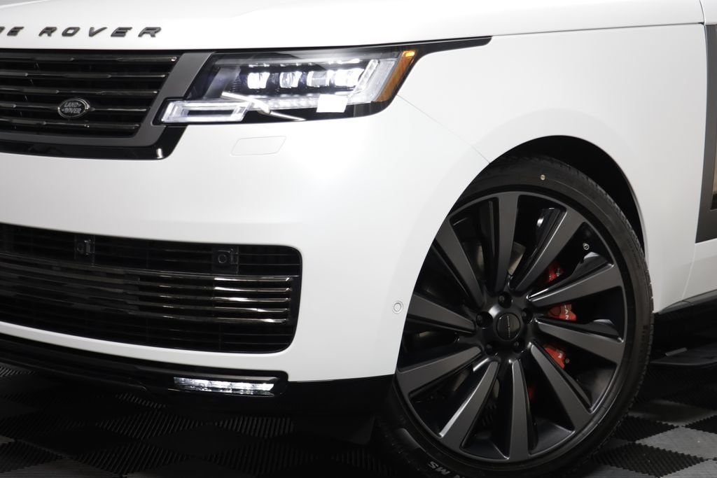 New 2026 Land Rover Range Rover SV AWD/4WD image 4