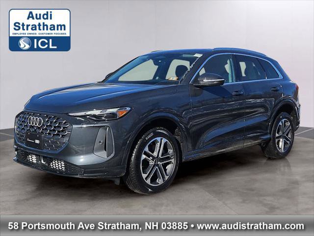 Certified 2025 Audi Q5 Premium w/ Convenience Package AWD/4WD image 1