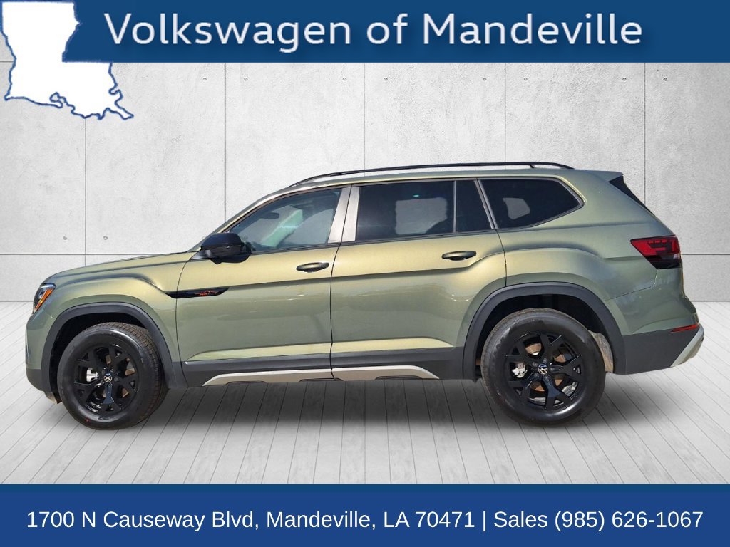 Used 2025 Volkswagen Atlas Peak Edition SE AWD/4WD image 8
