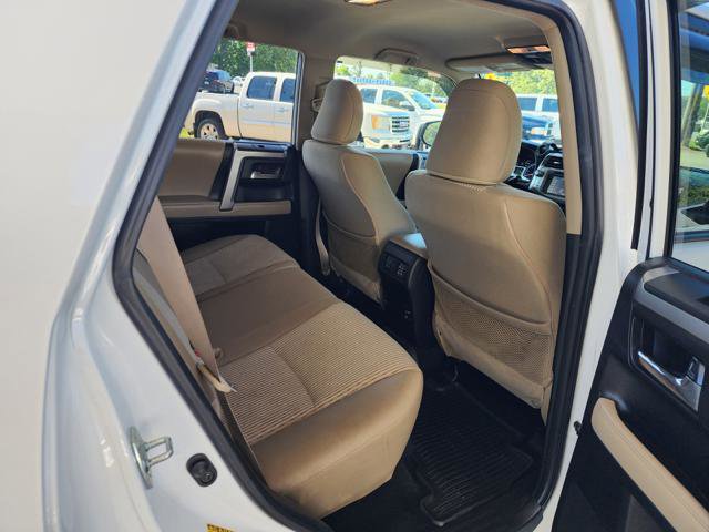 Used 2016 Toyota 4Runner SR5 AWD/4WD image 16