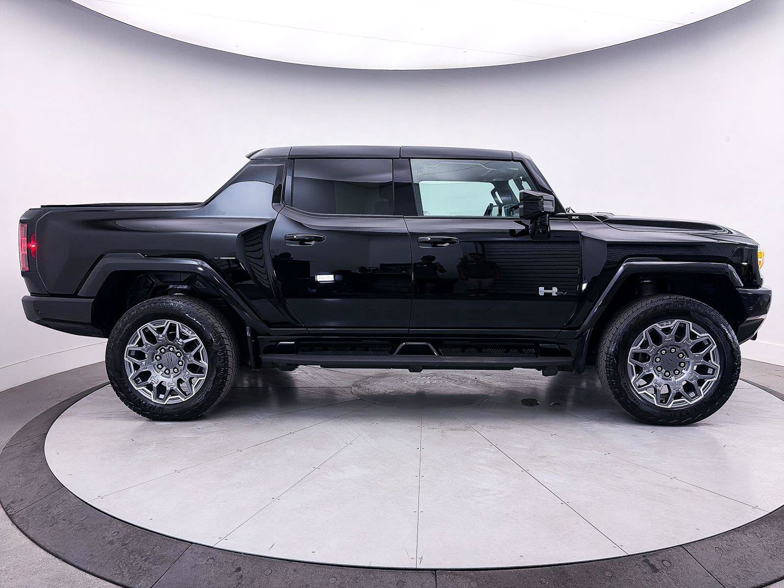 Used 2025 GMC Hummer EV 3X AWD/4WD image 42