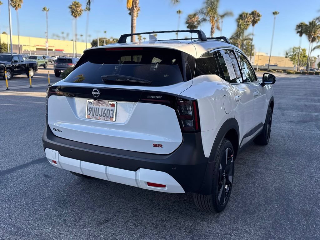 Certified 2025 Nissan Kicks SR FWD image 8