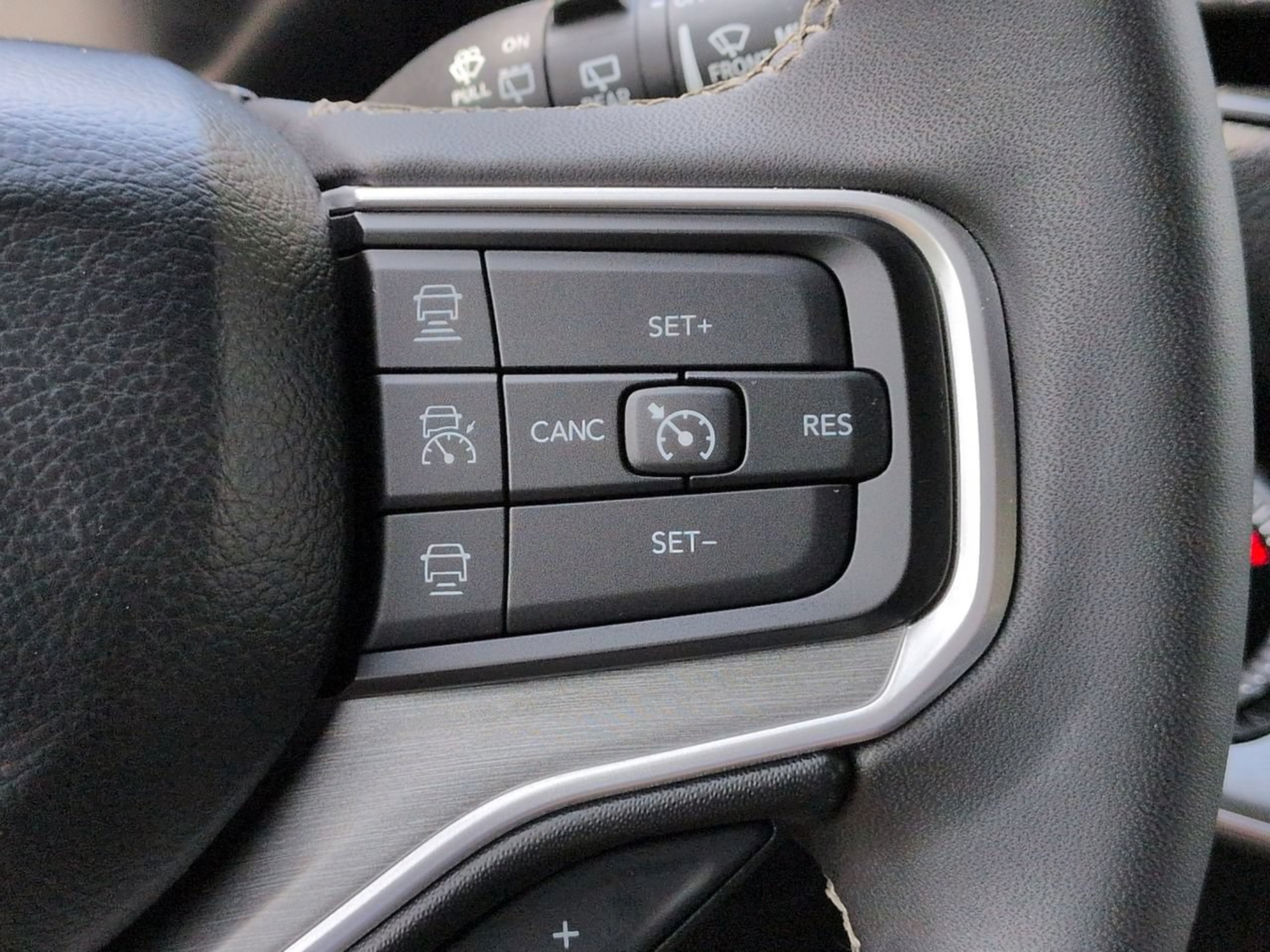 Used 2025 Jeep Wagoneer Series II w/ Convenience Group I AWD/4WD image 33