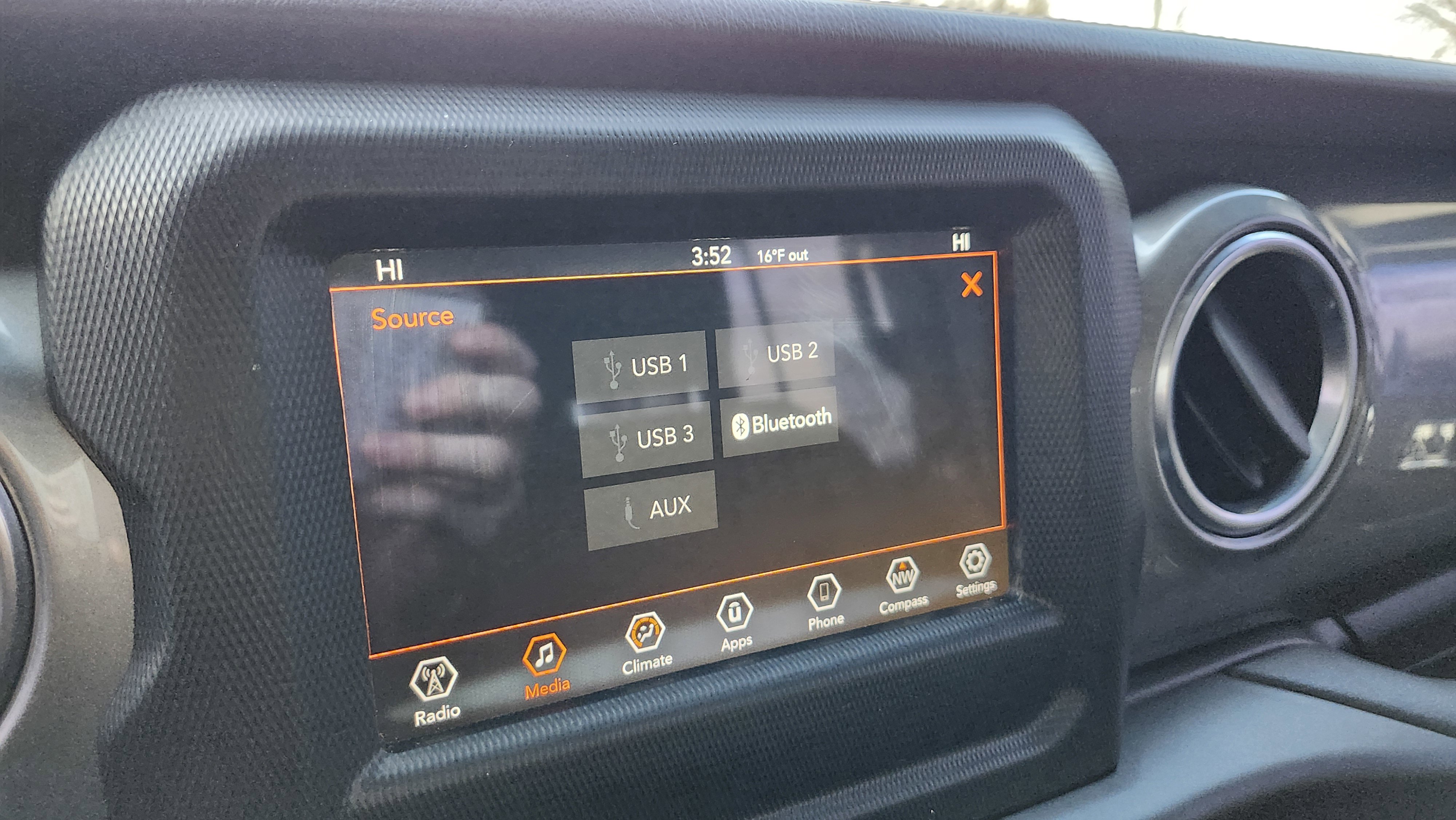 Used 2020 Jeep Wrangler Unlimited Sahara w/ Safety Group image 4