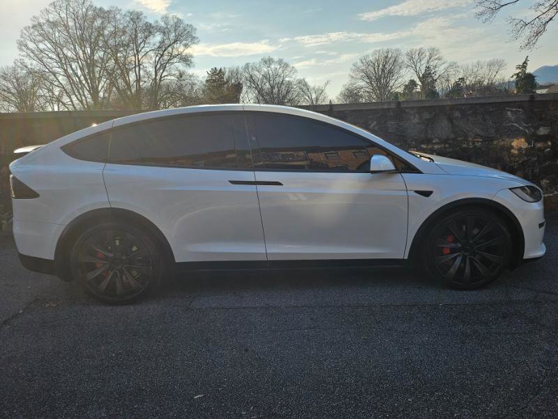 Used 2024 Tesla Model X Plaid image 10