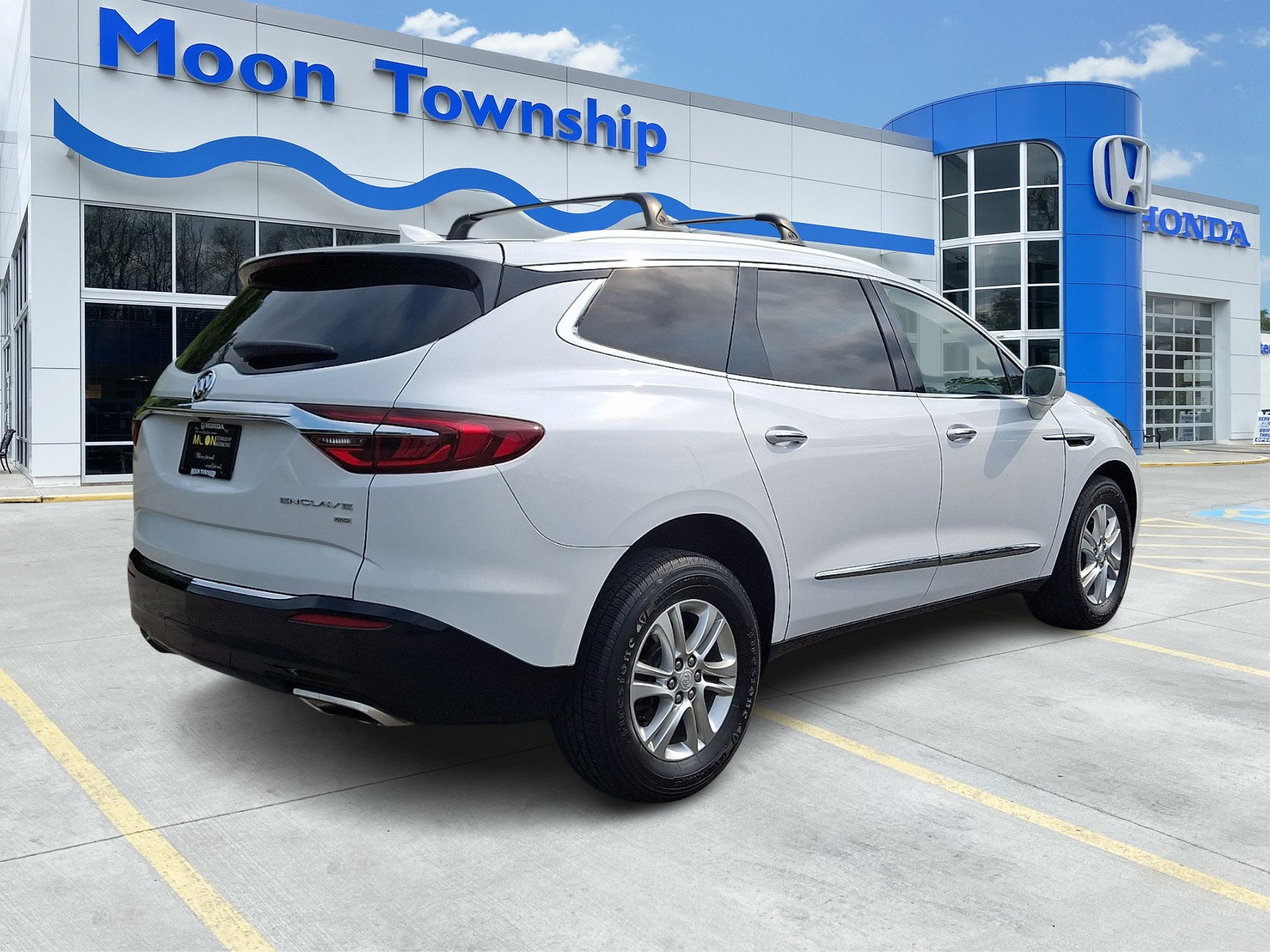 Used 2019 Buick Enclave Essence AWD/4WD image 6