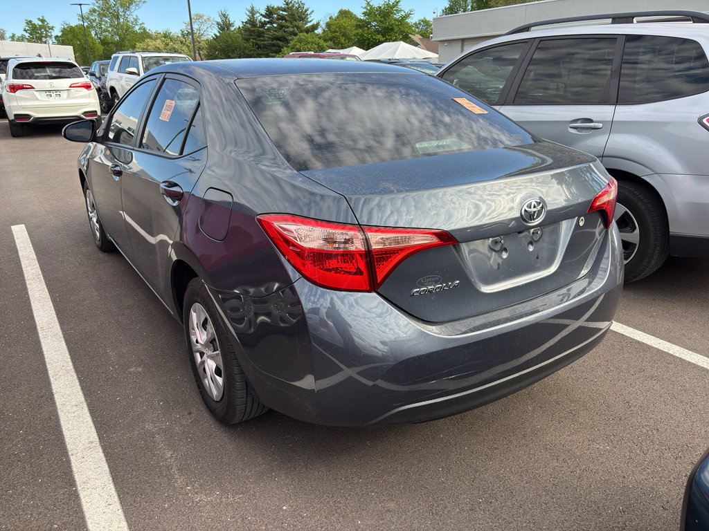Used 2018 Toyota Corolla L FWD image 3
