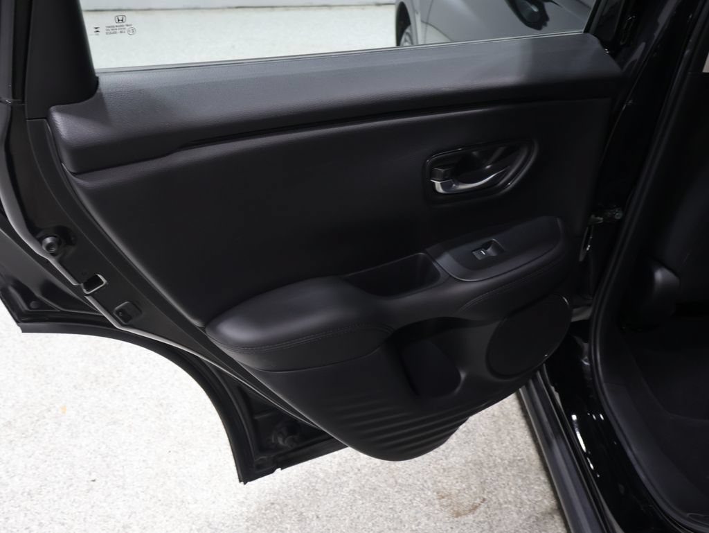 Used 2024 Honda HR-V LX image 17
