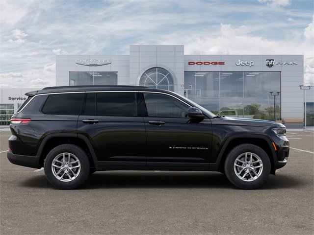 New 2025 Jeep Grand Cherokee L Laredo image 21