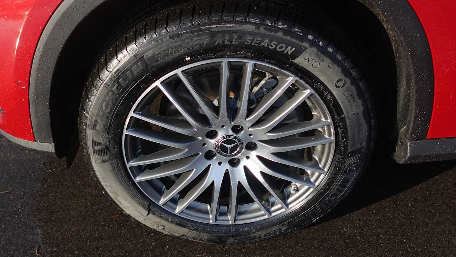 Used 2026 Mercedes-Benz GLC 300 4MATIC image 11