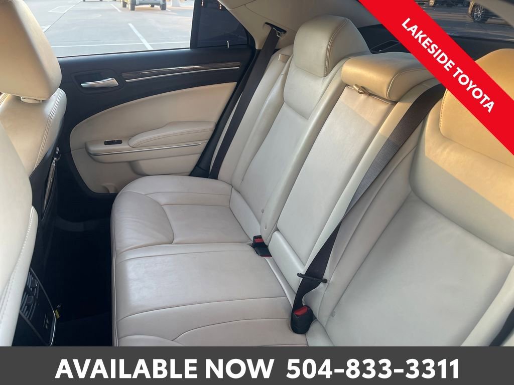 Used 2021 Chrysler 300 Touring L image 18