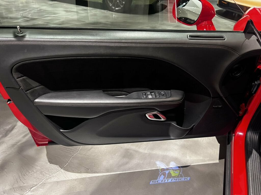 Used 2020 Dodge Challenger R/T Scat Pack RWD image 10
