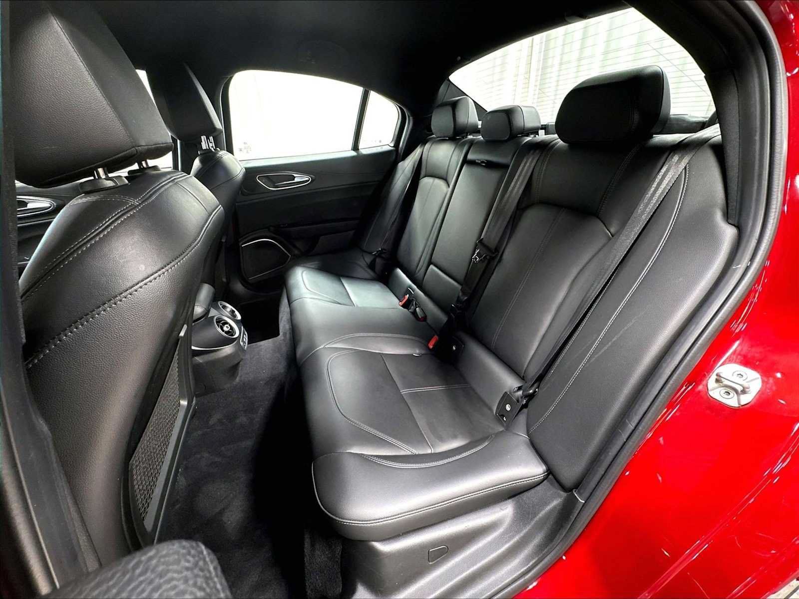 Used 2022 Alfa Romeo Giulia Sprint RWD image 30