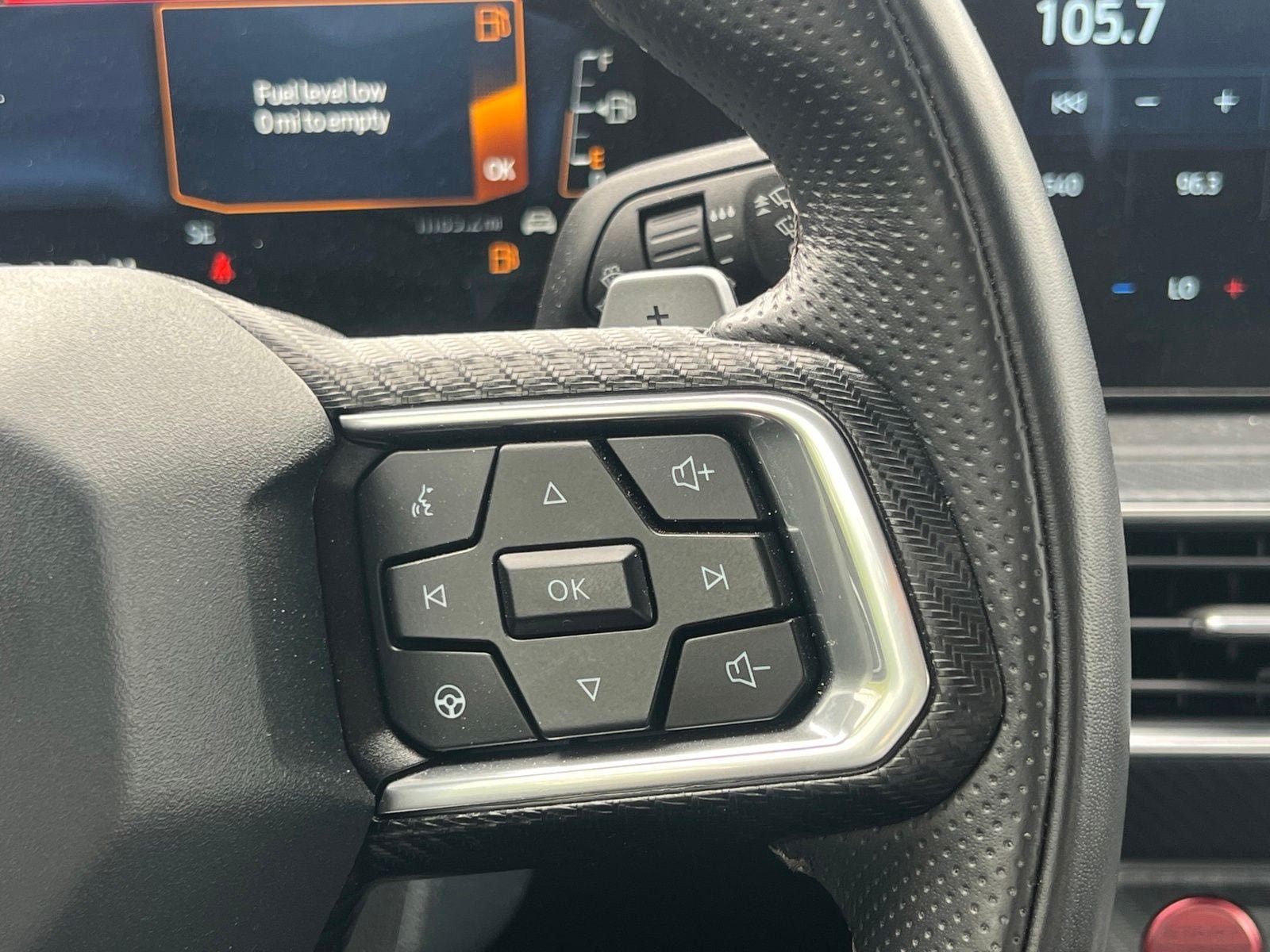 Used 2025 Ford Mustang GT Premium RWD image 26