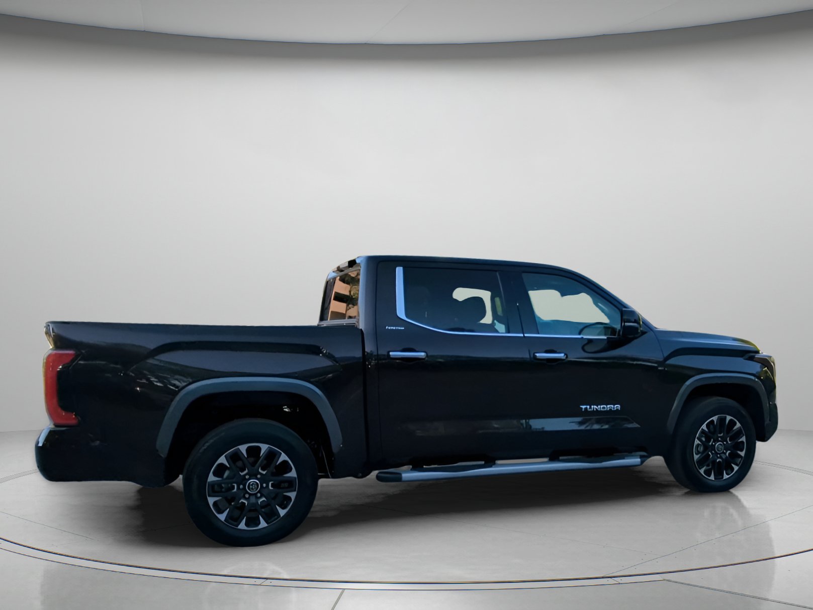 Used 2023 Toyota Tundra Limited AWD/4WD image 30