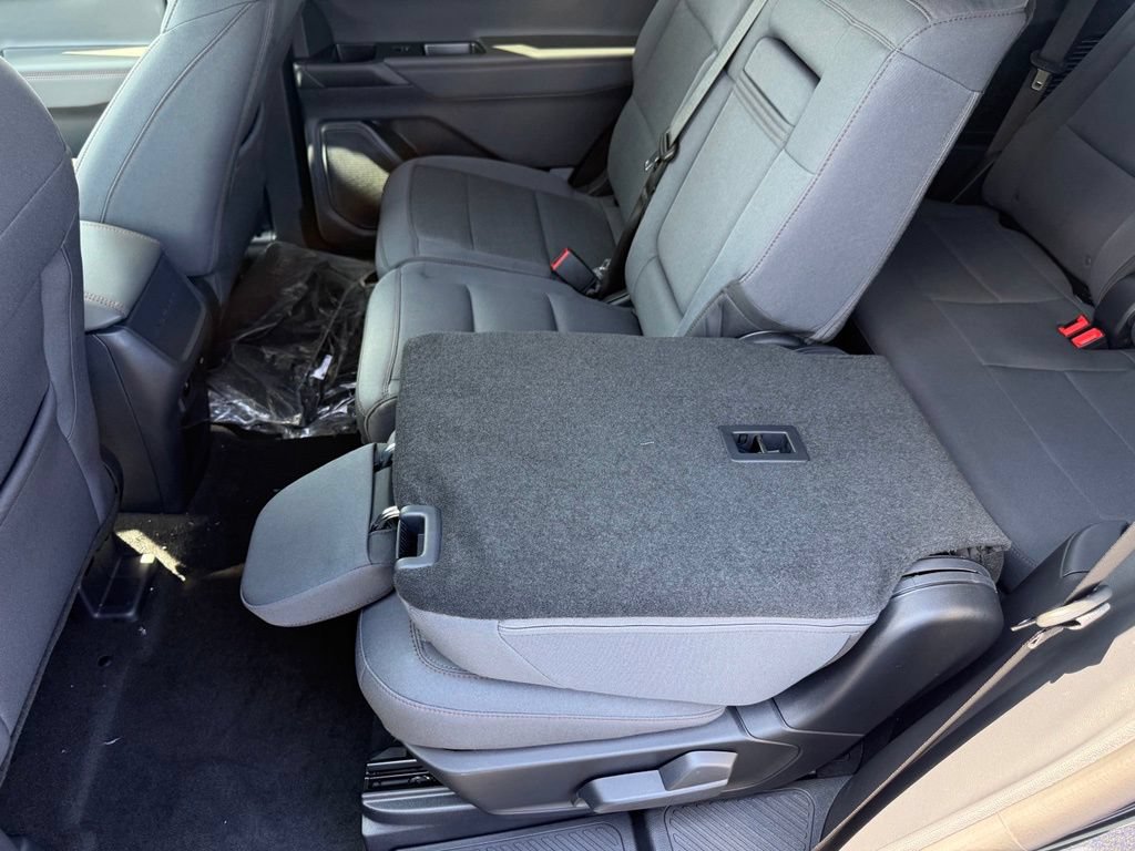 New 2026 Ford Explorer Active AWD/4WD image 34