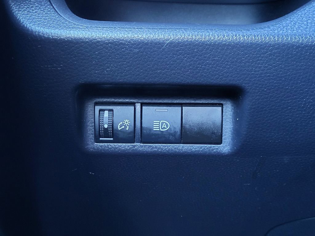 Used 2024 Toyota RAV4 LE image 12