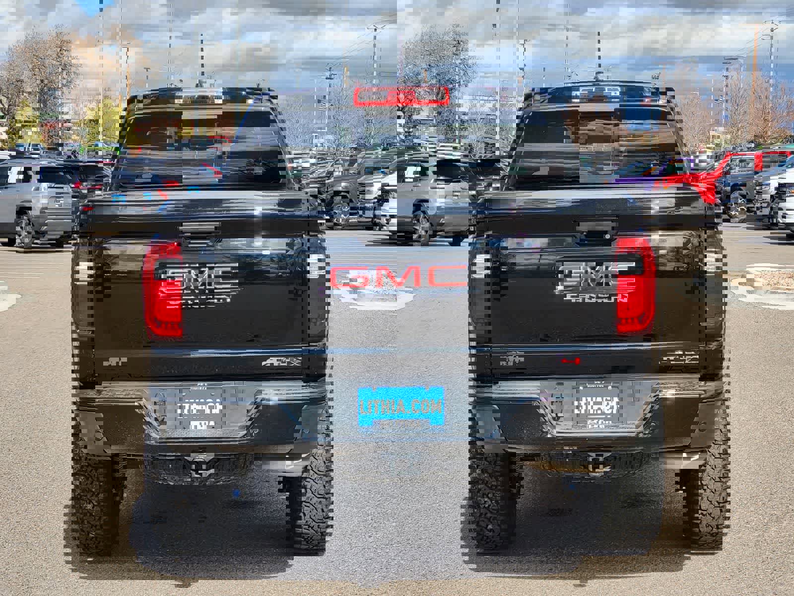 Used 2025 GMC Canyon AT4 w/ AT4X Package image 6