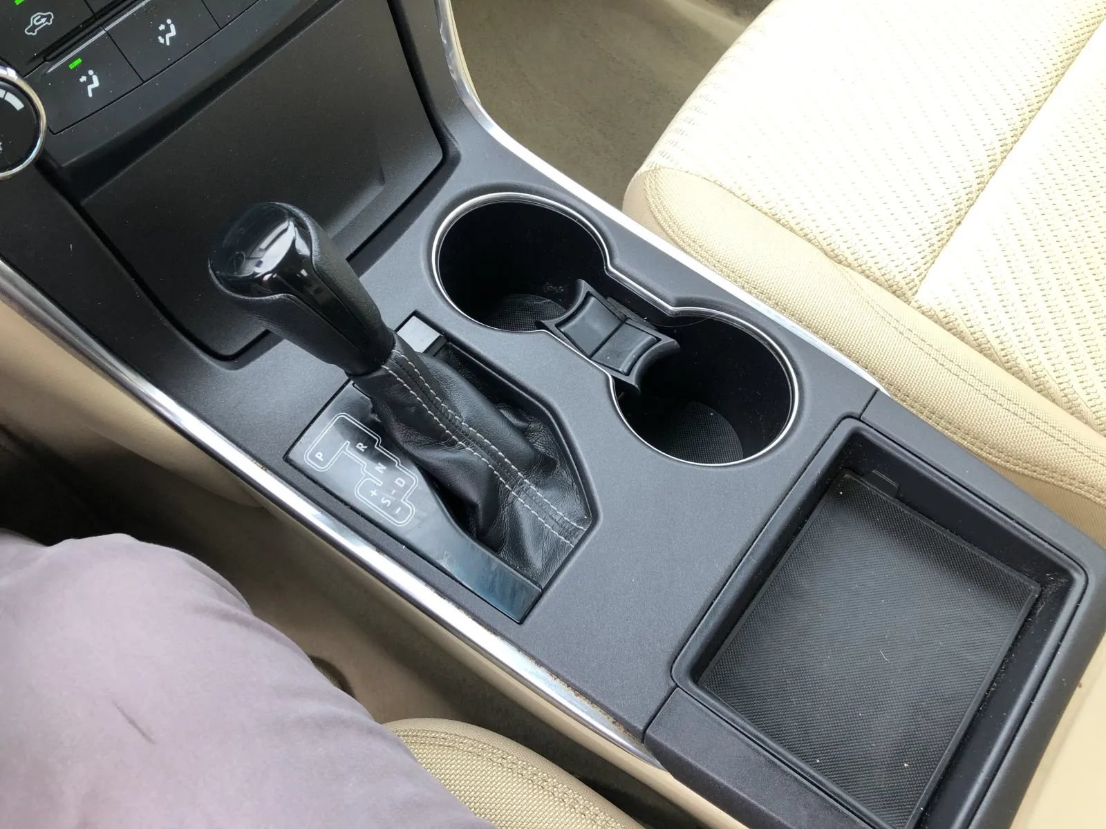 Used 2016 Toyota Camry LE FWD image 27