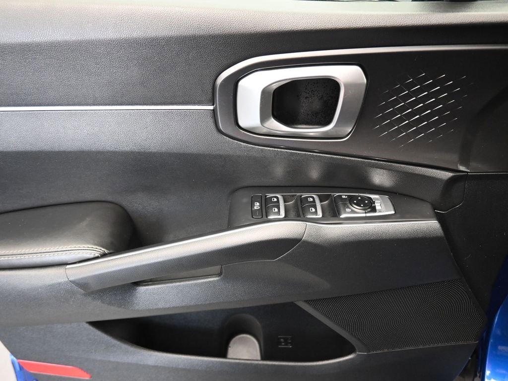 Used 2022 Kia Sorento S image 10