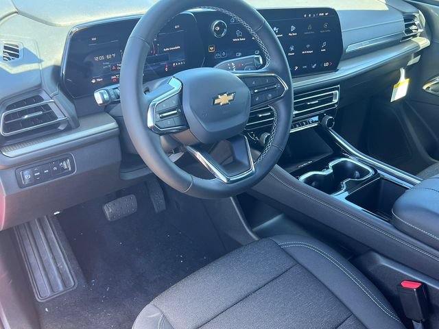 New 2026 Chevrolet Traverse LT w/ Driver Confidence Package AWD/4WD image 16