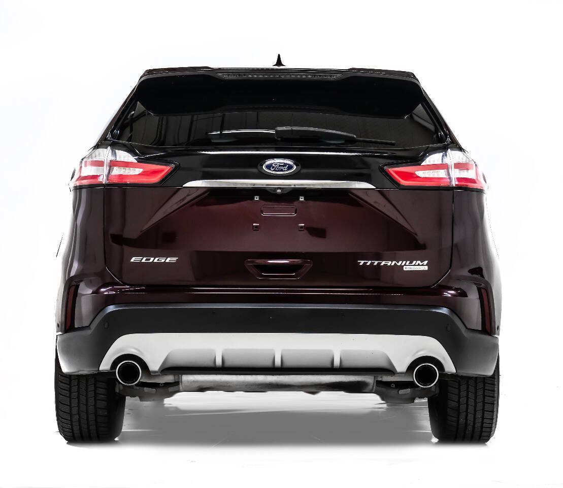 Used 2019 Ford Edge Titanium w/ Equipment Group 301A FWD image 8