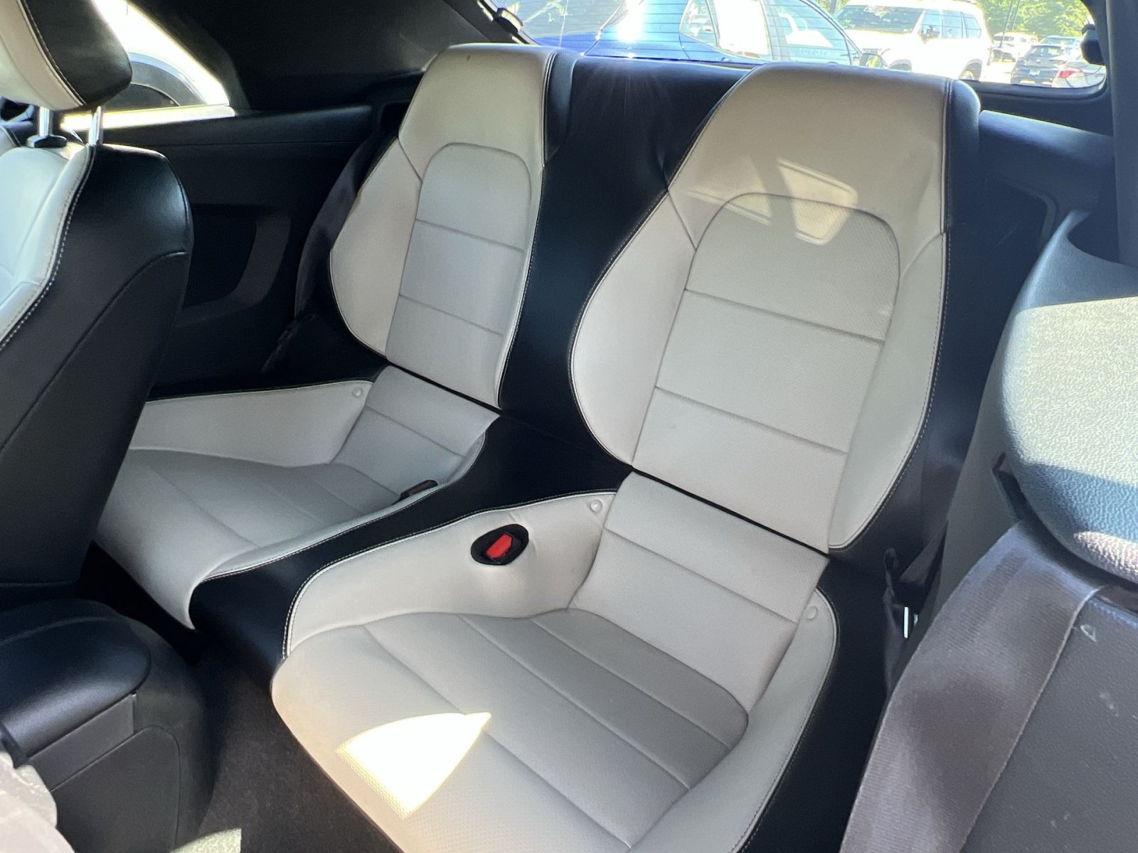 Used 2022 Ford Mustang GT Premium w/ Black Accent Package RWD image 22