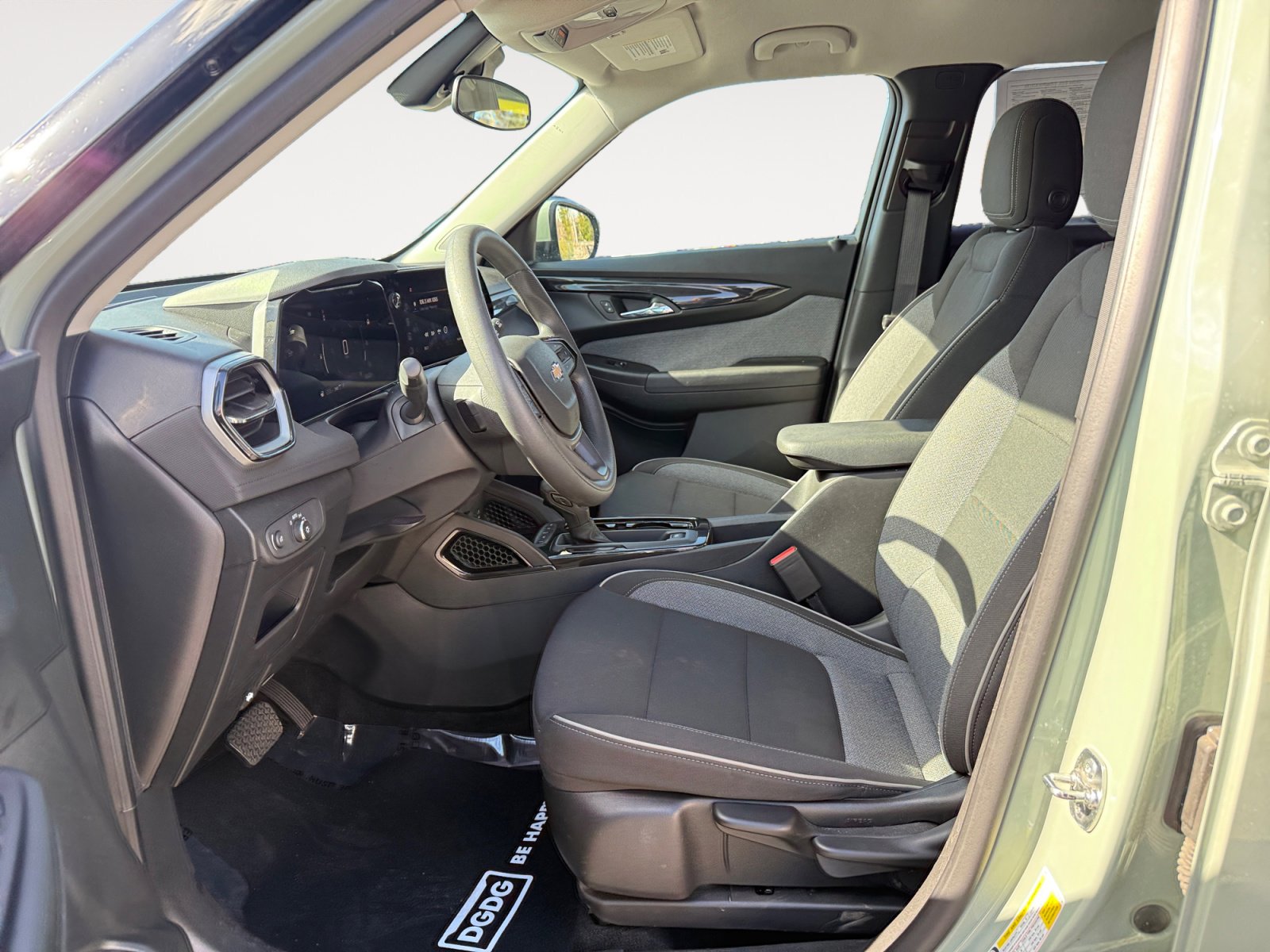 Used 2025 Chevrolet TrailBlazer LT image 10