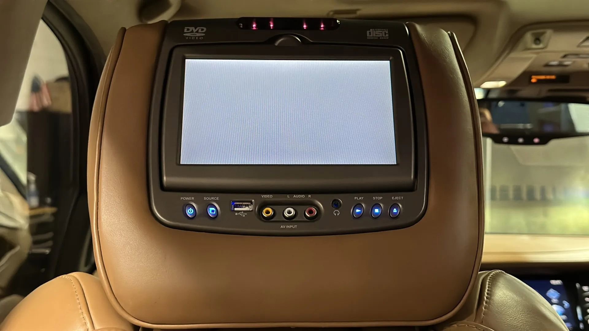 Used 2016 Cadillac Escalade Platinum image 13