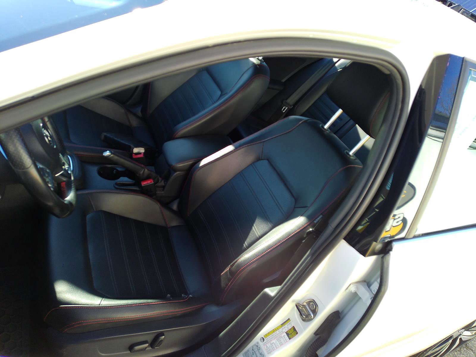 Used 2013 Volkswagen Jetta GLI image 7