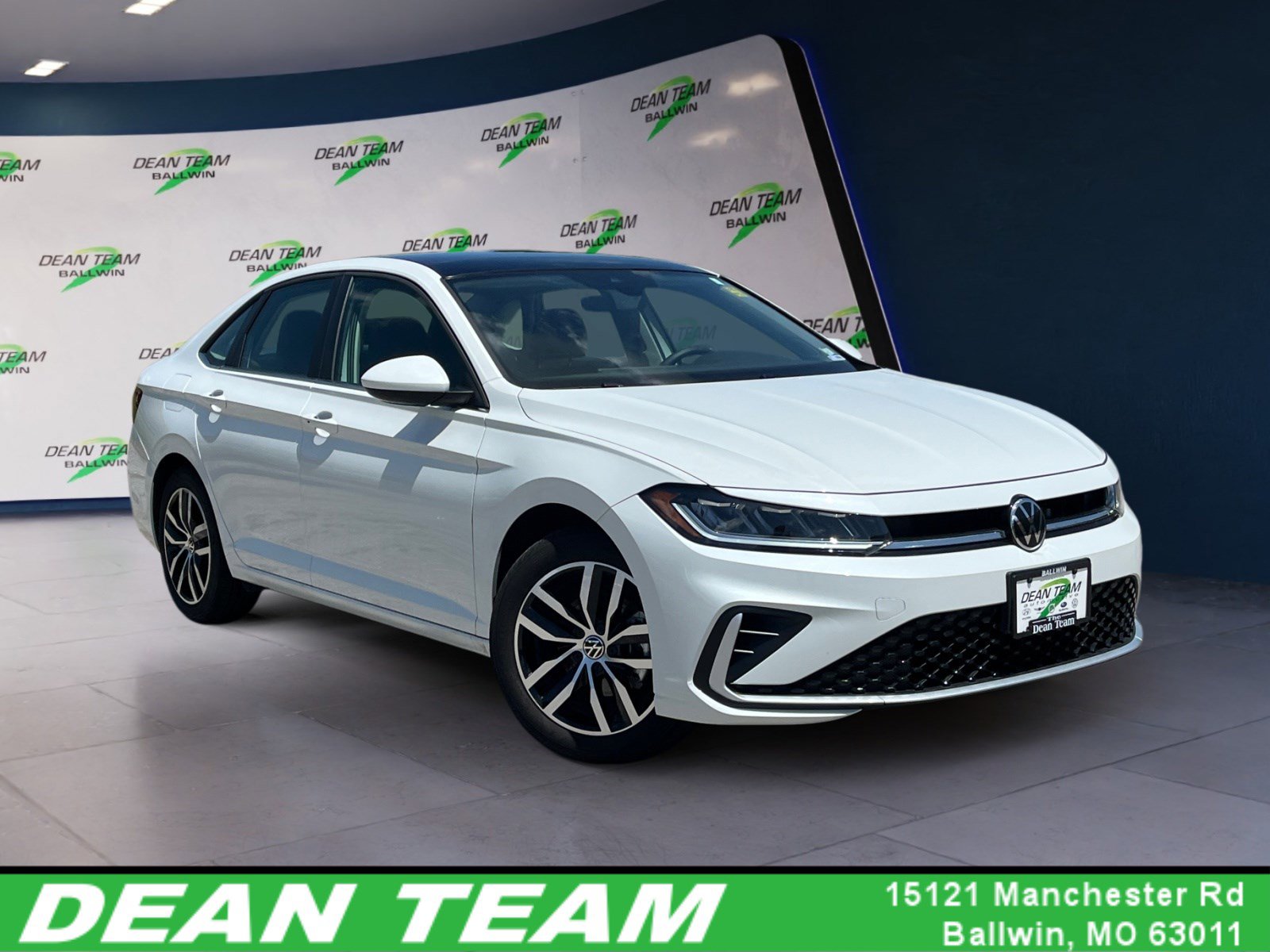 Certified 2025 Volkswagen Jetta SE w/ Sunroof Package
