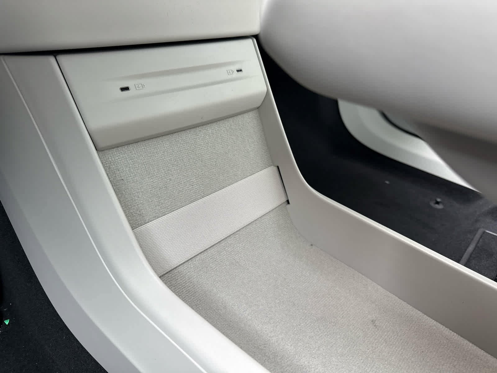 New 2026 Volvo EX90 Plus AWD/4WD image 51