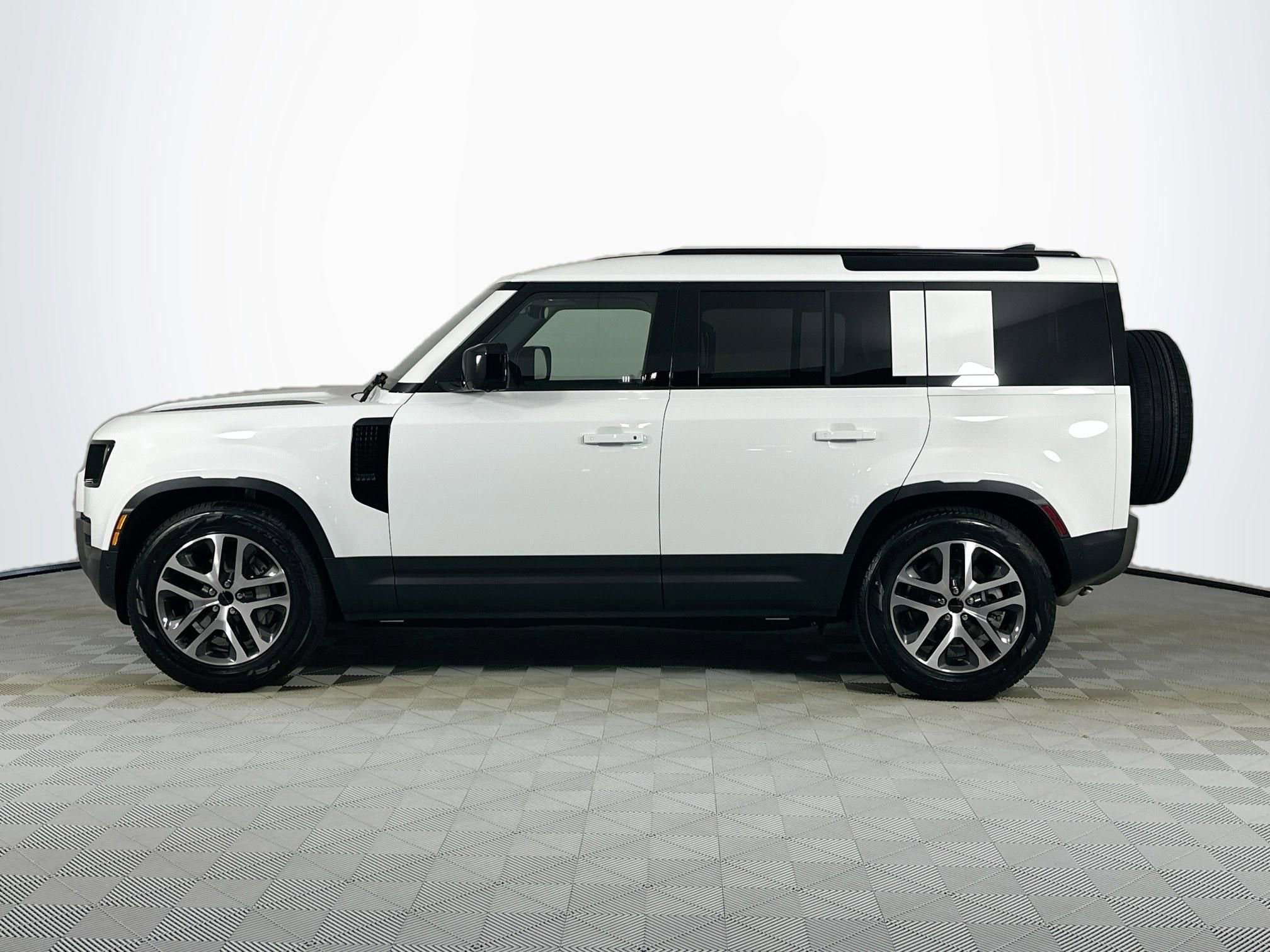 Used 2026 Land Rover Defender 110 S image 8