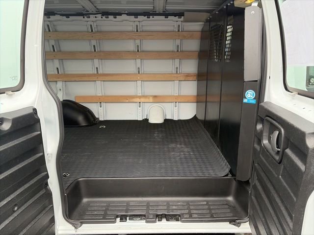 Used 2024 GMC Savana 2500 Work Van w/ Driver Convenience Package image 15