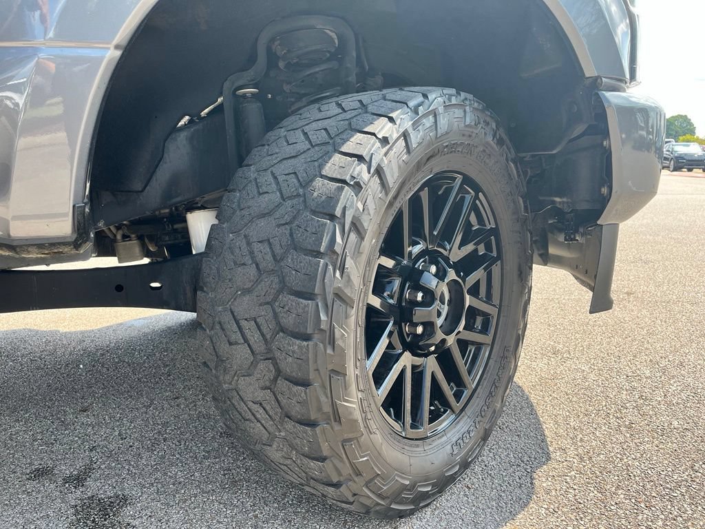 Used 2022 Ford F350 Lariat w/ Black Appearance Package AWD/4WD image 6