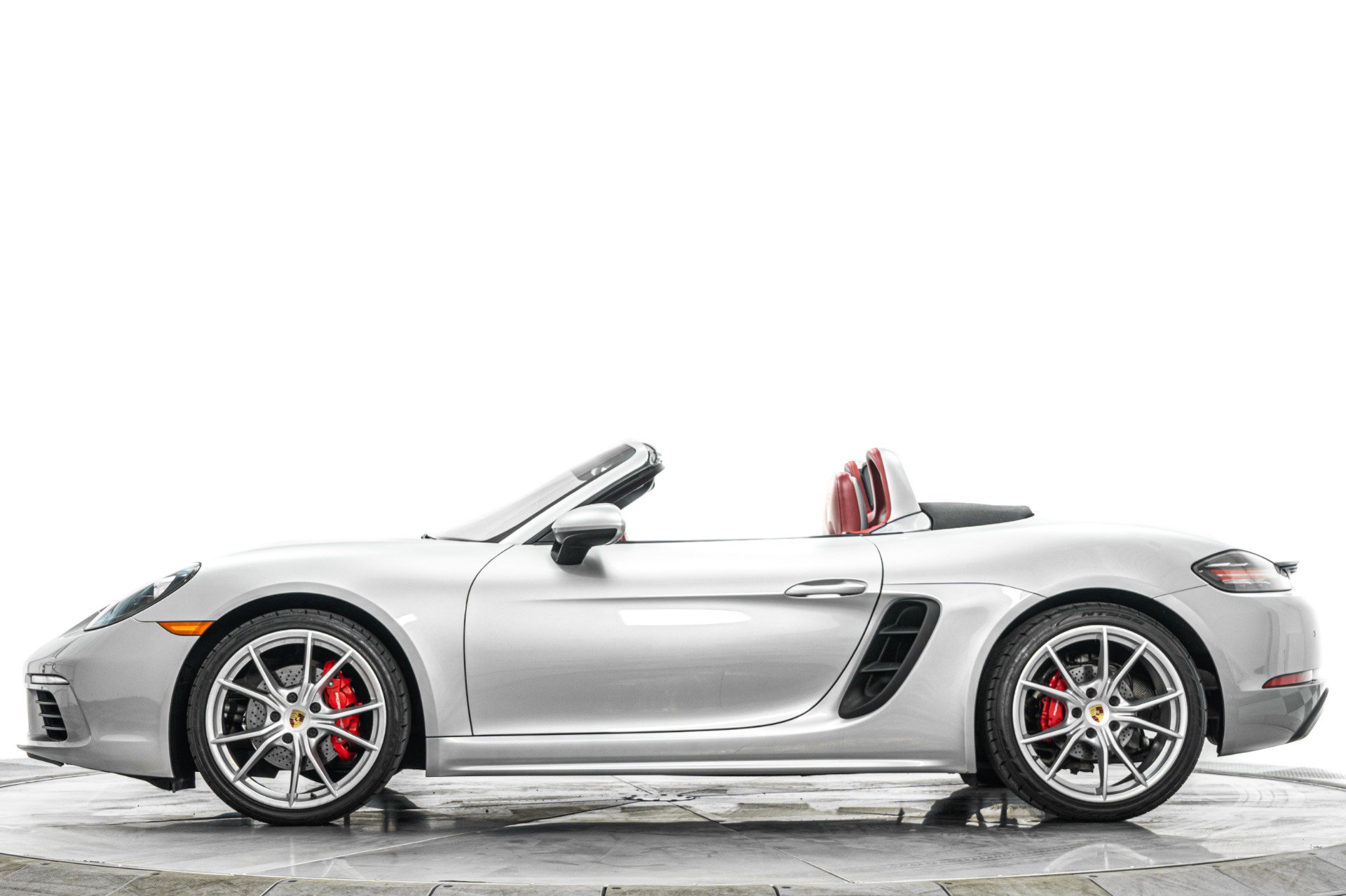 Used 2018 Porsche 718 Boxster S RWD image 6