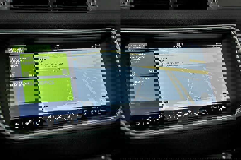 Used 2019 Land Rover Range Rover Evoque SE Premium AWD/4WD image 30